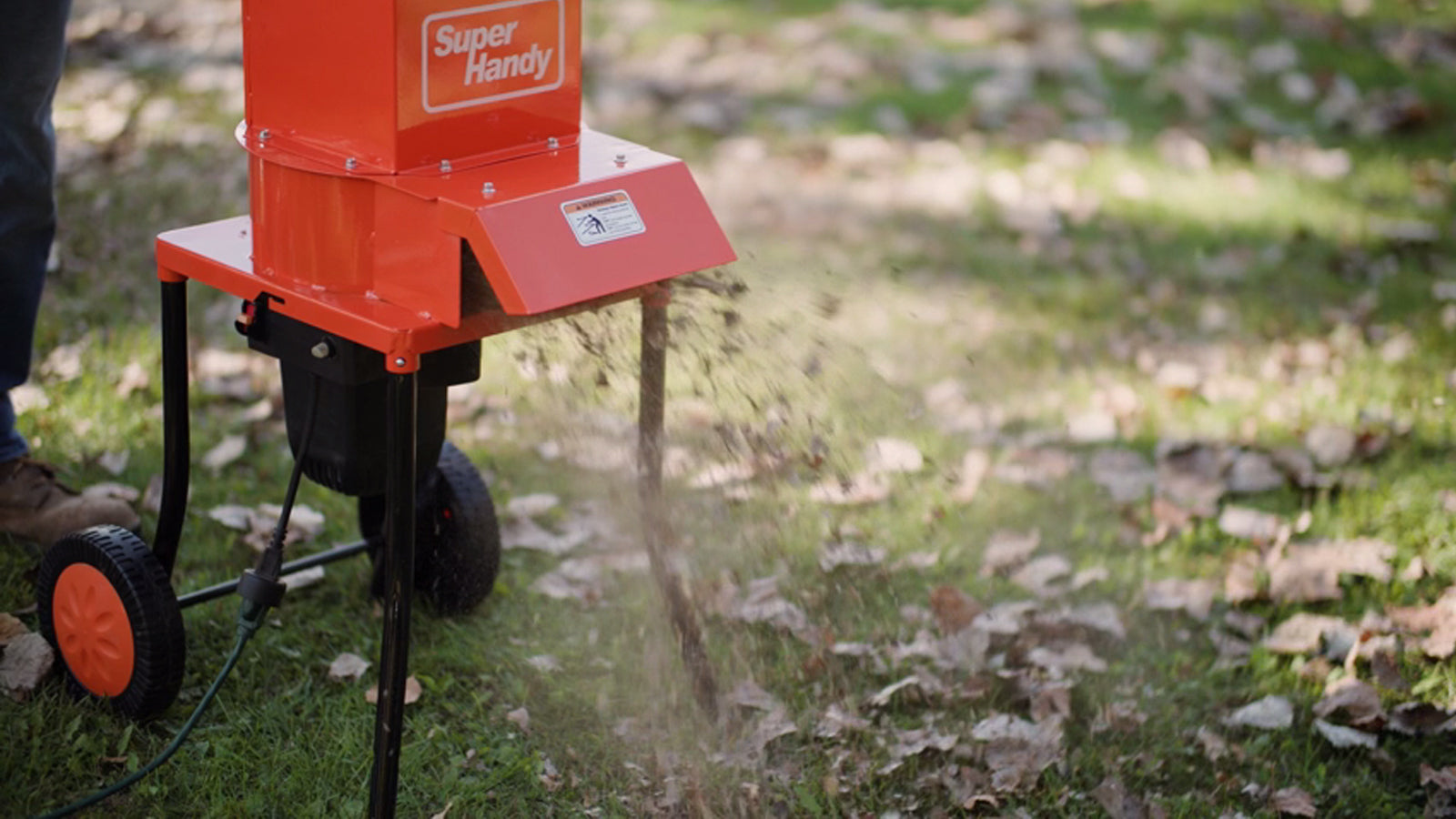 What Makes a Good Electric Leaf Mulcher Shredder for Your Needs