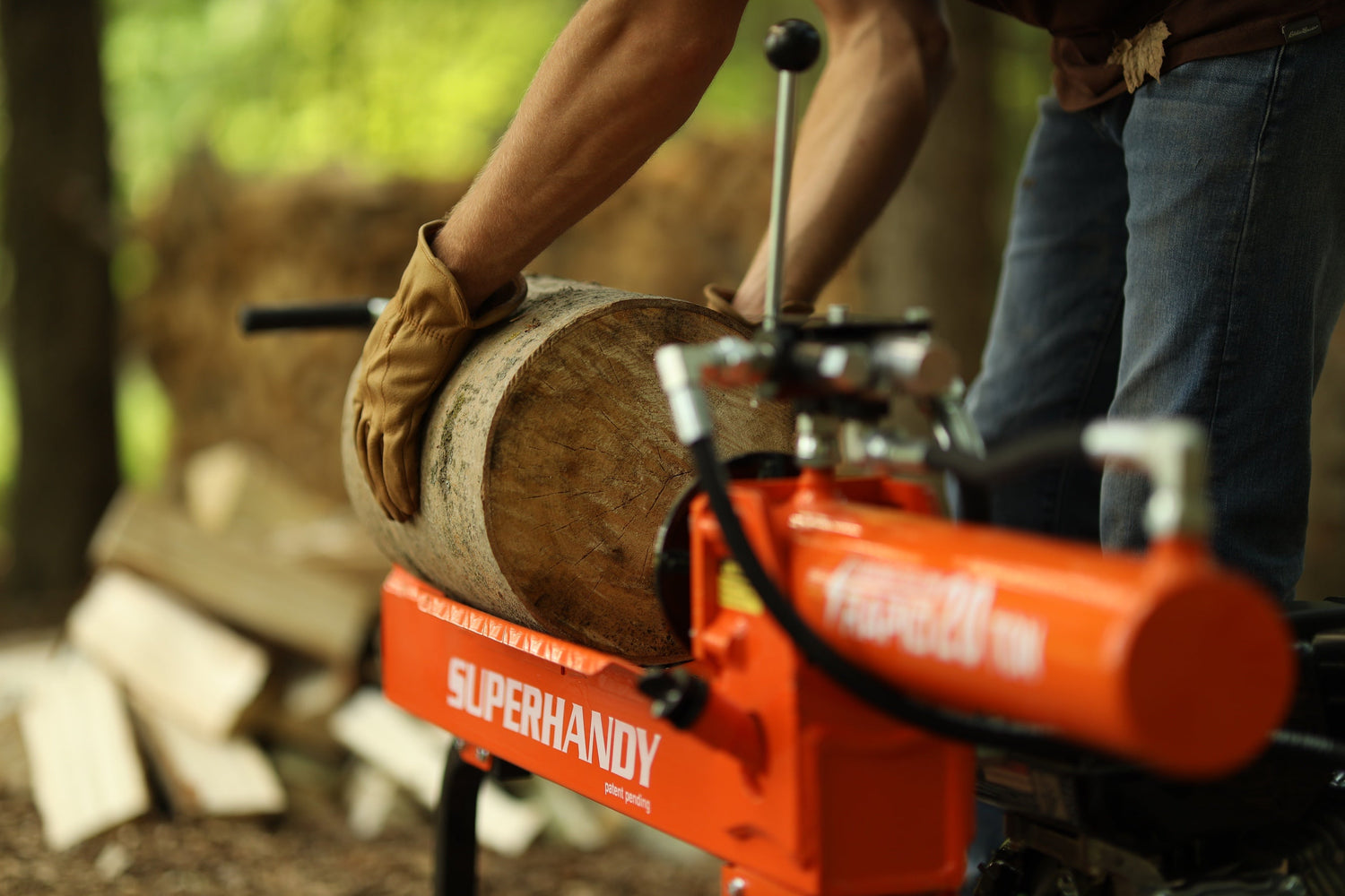 Best Log Splitters for Small Properties This Year