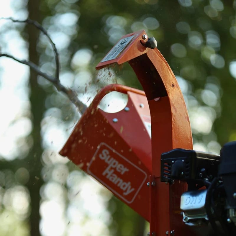 The Environmental Benefits of Using a Wood Chipper for Green Waste Management
