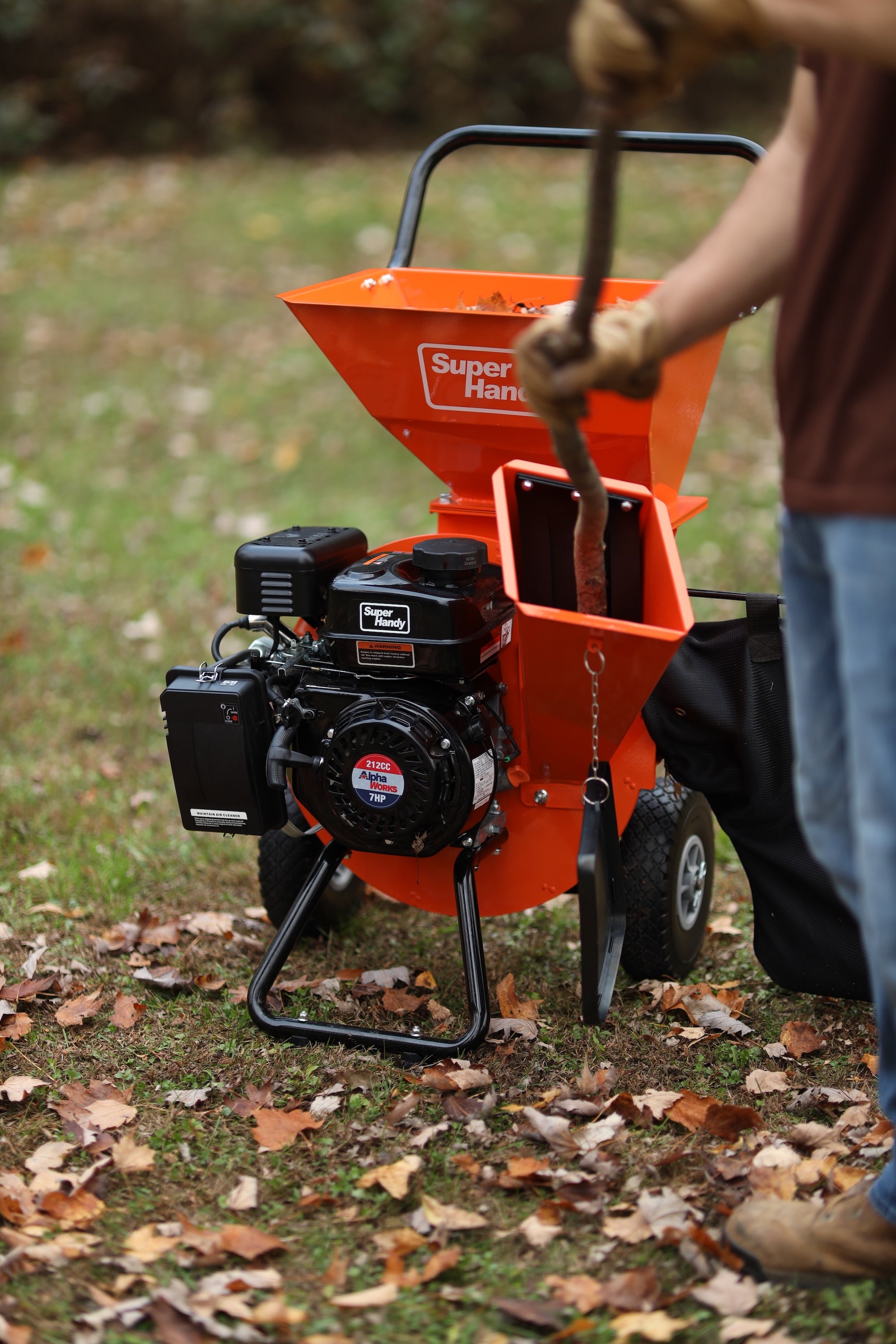 Buyers Guide: Wood Chippers - "Choosing the Perfect SuperHandy Model for Your Yardwork Needs"